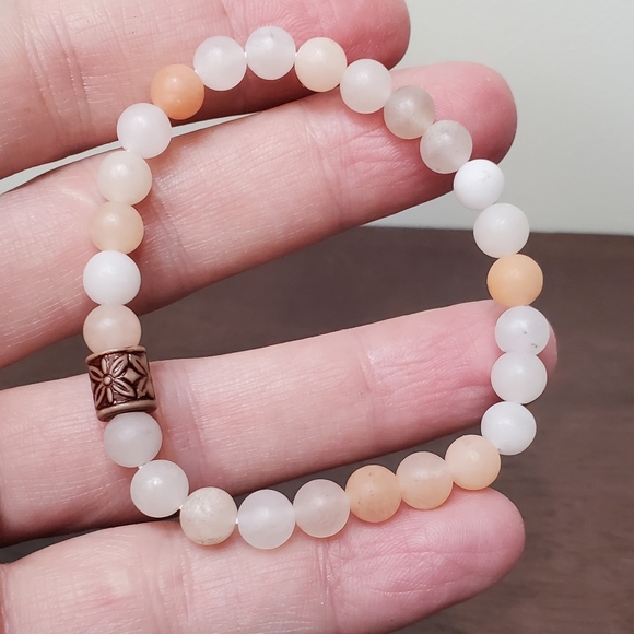 Pink Adventurine Crystal Bracelet - Picture 7 of 8